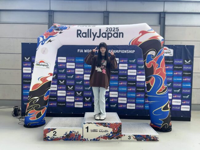 SKE48近藤海琴のガチすぎる車愛！握手会当日の朝に「ラリージャパン」へ