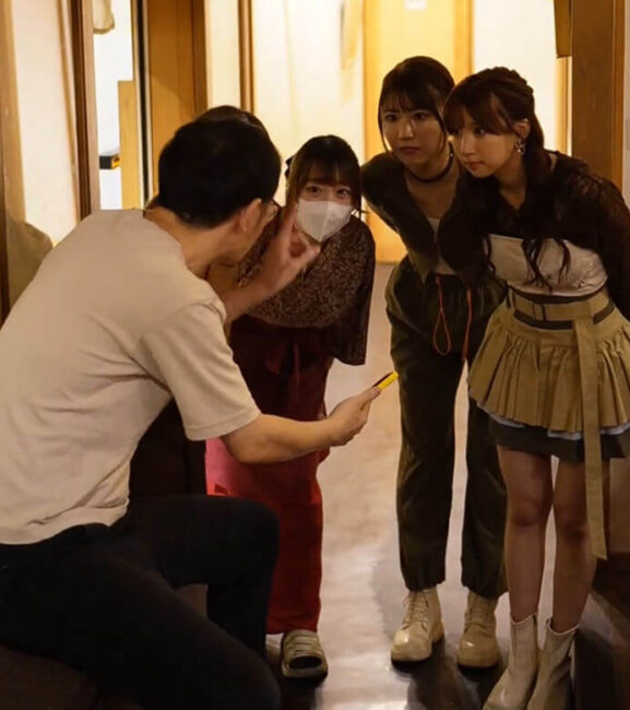 SKE48太田彩夏と青木莉樺、TikTokフォロワー飲食店で最多「居酒屋 哉月」の動画に登場！ノリノリでやり切る姿が話題に