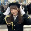 警察制服姿の池田楓